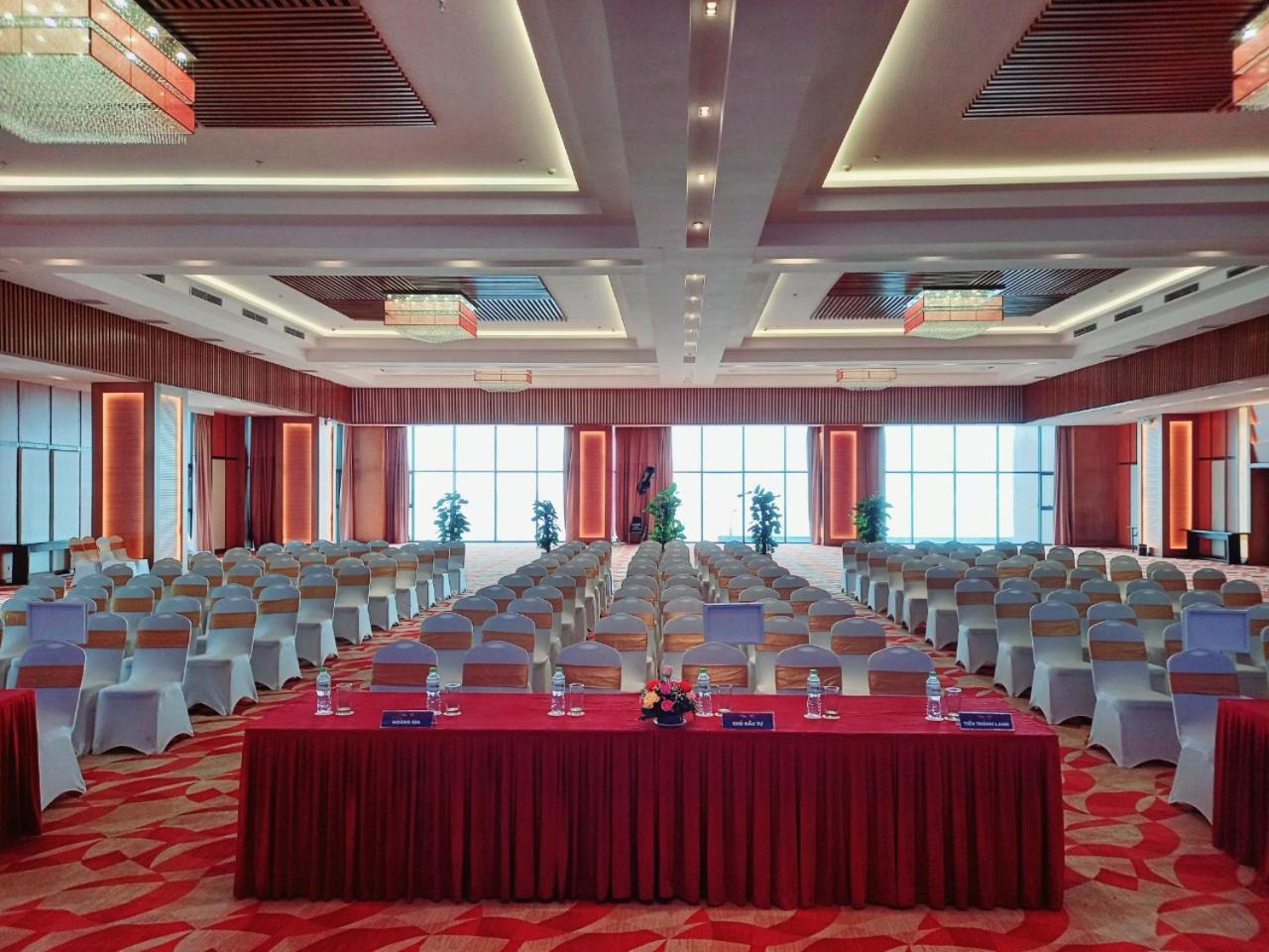 Muong Thanh Luxury Nhat Le Hotel Донгхой Екстер'єр фото