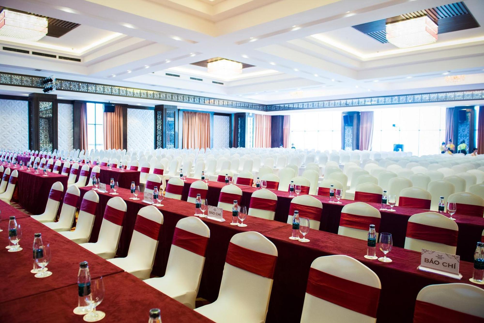 Muong Thanh Luxury Nhat Le Hotel Донгхой Екстер'єр фото