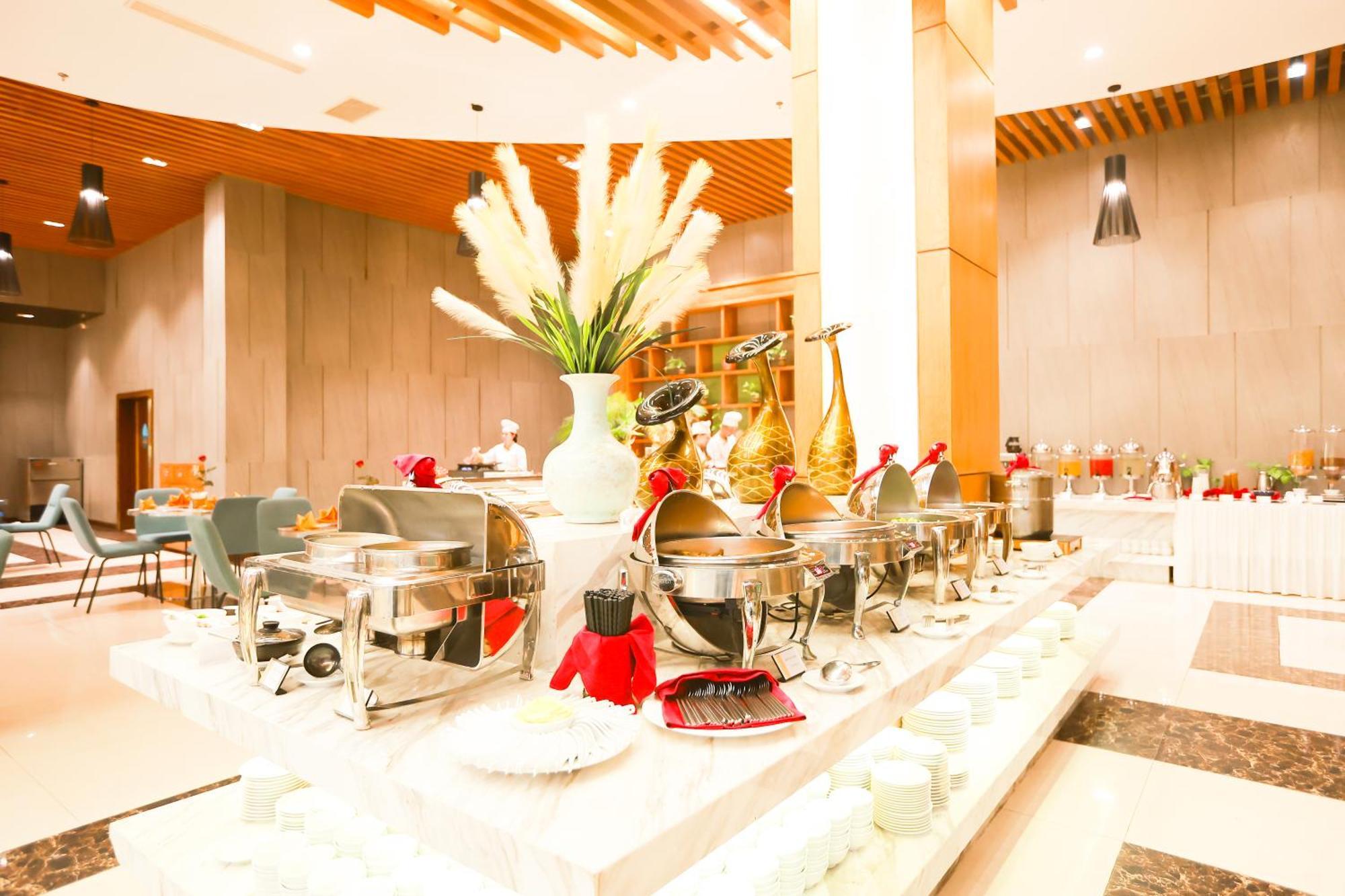 Muong Thanh Luxury Nhat Le Hotel Донгхой Екстер'єр фото