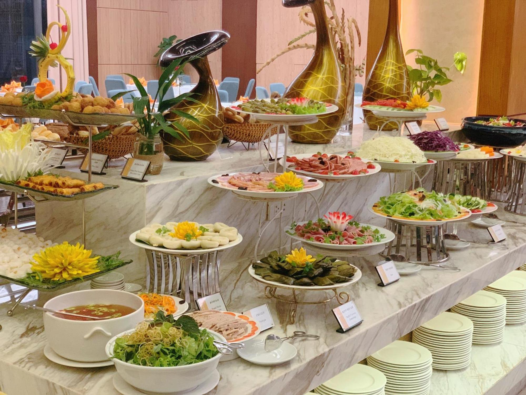 Muong Thanh Luxury Nhat Le Hotel Донгхой Екстер'єр фото