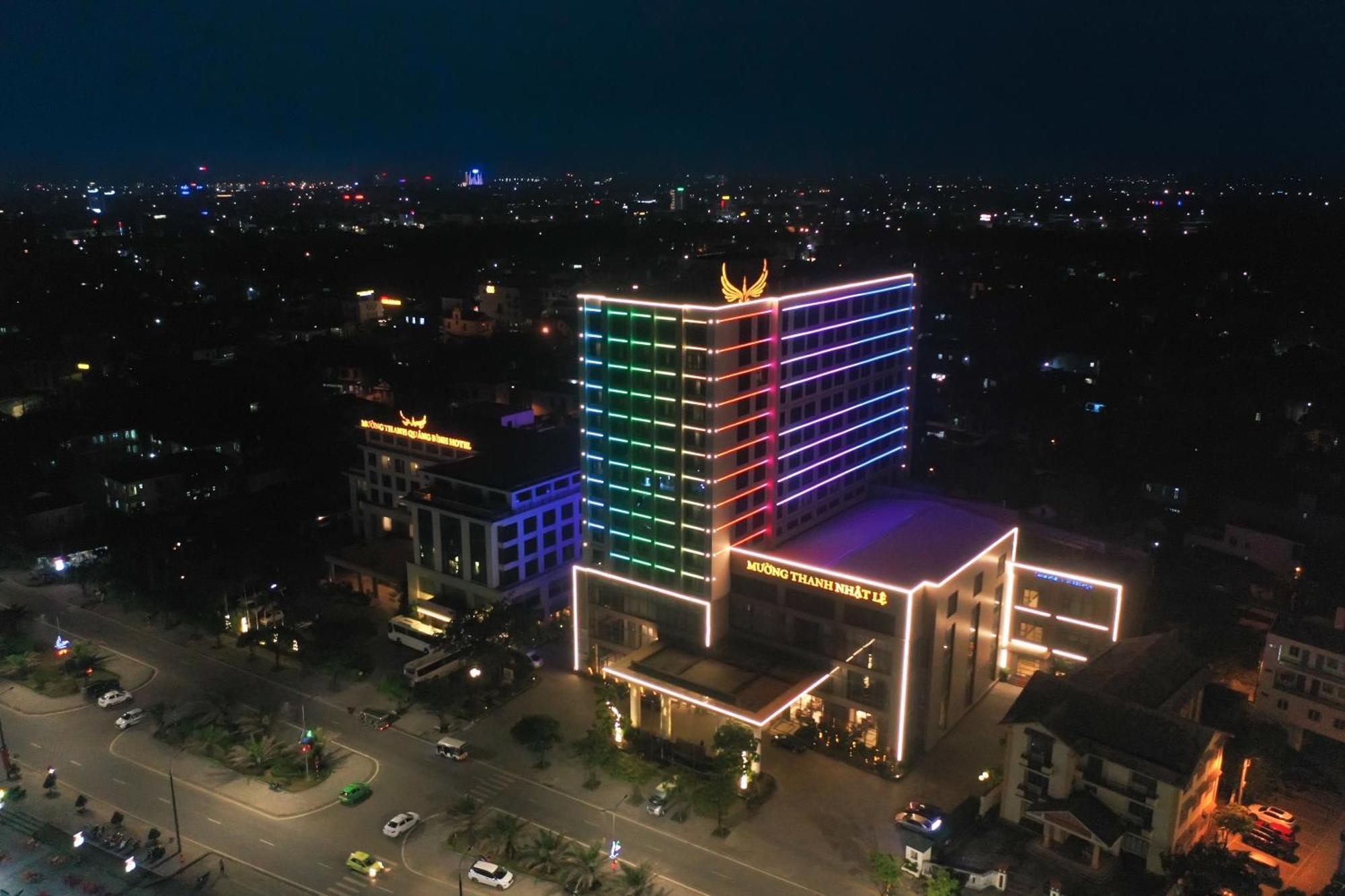 Muong Thanh Luxury Nhat Le Hotel Донгхой Екстер'єр фото