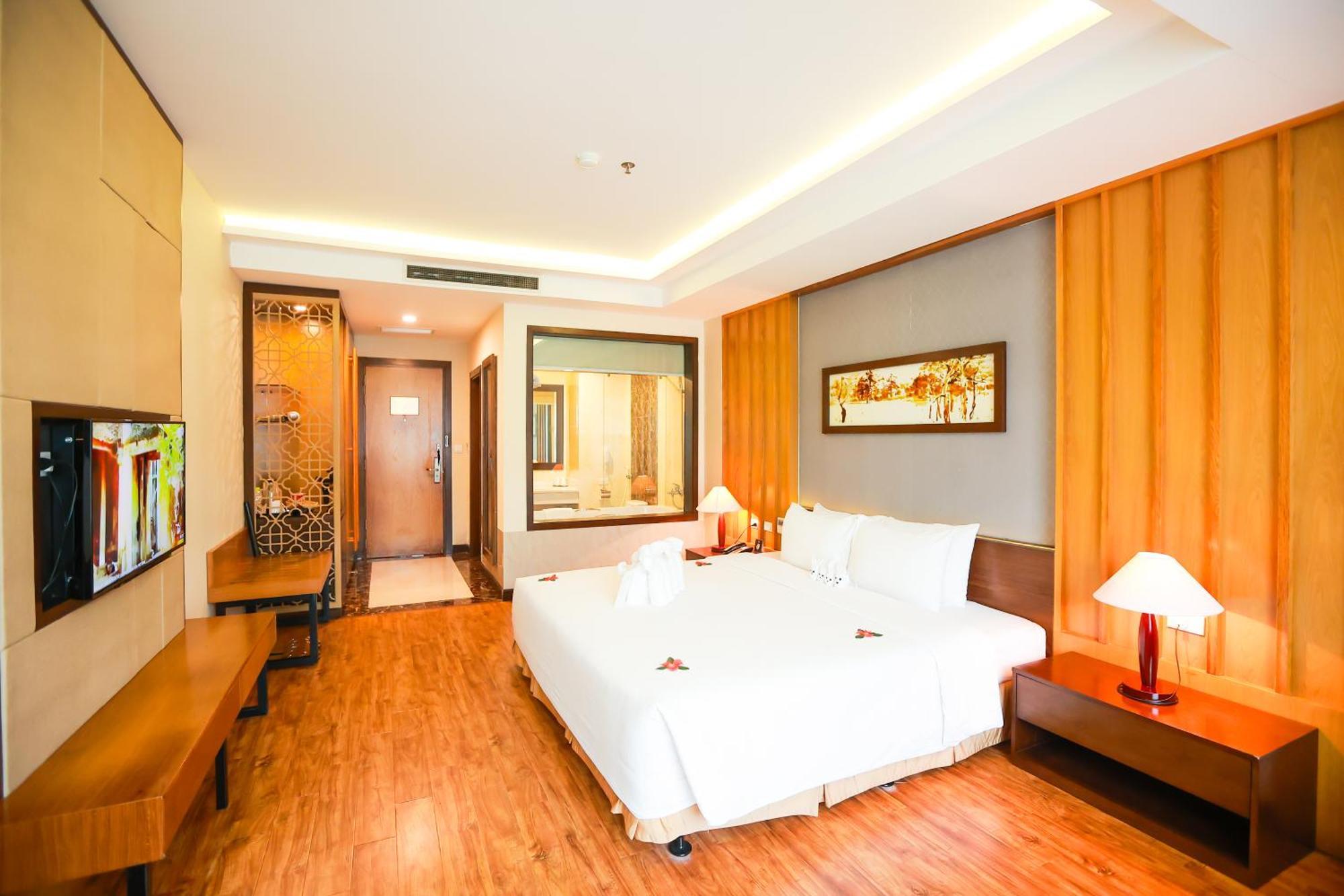 Muong Thanh Luxury Nhat Le Hotel Донгхой Екстер'єр фото