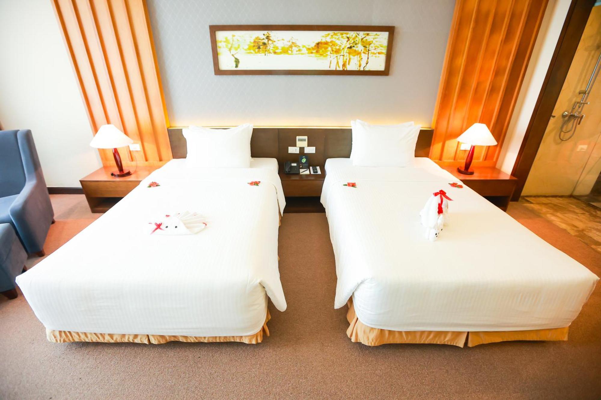 Muong Thanh Luxury Nhat Le Hotel Донгхой Екстер'єр фото