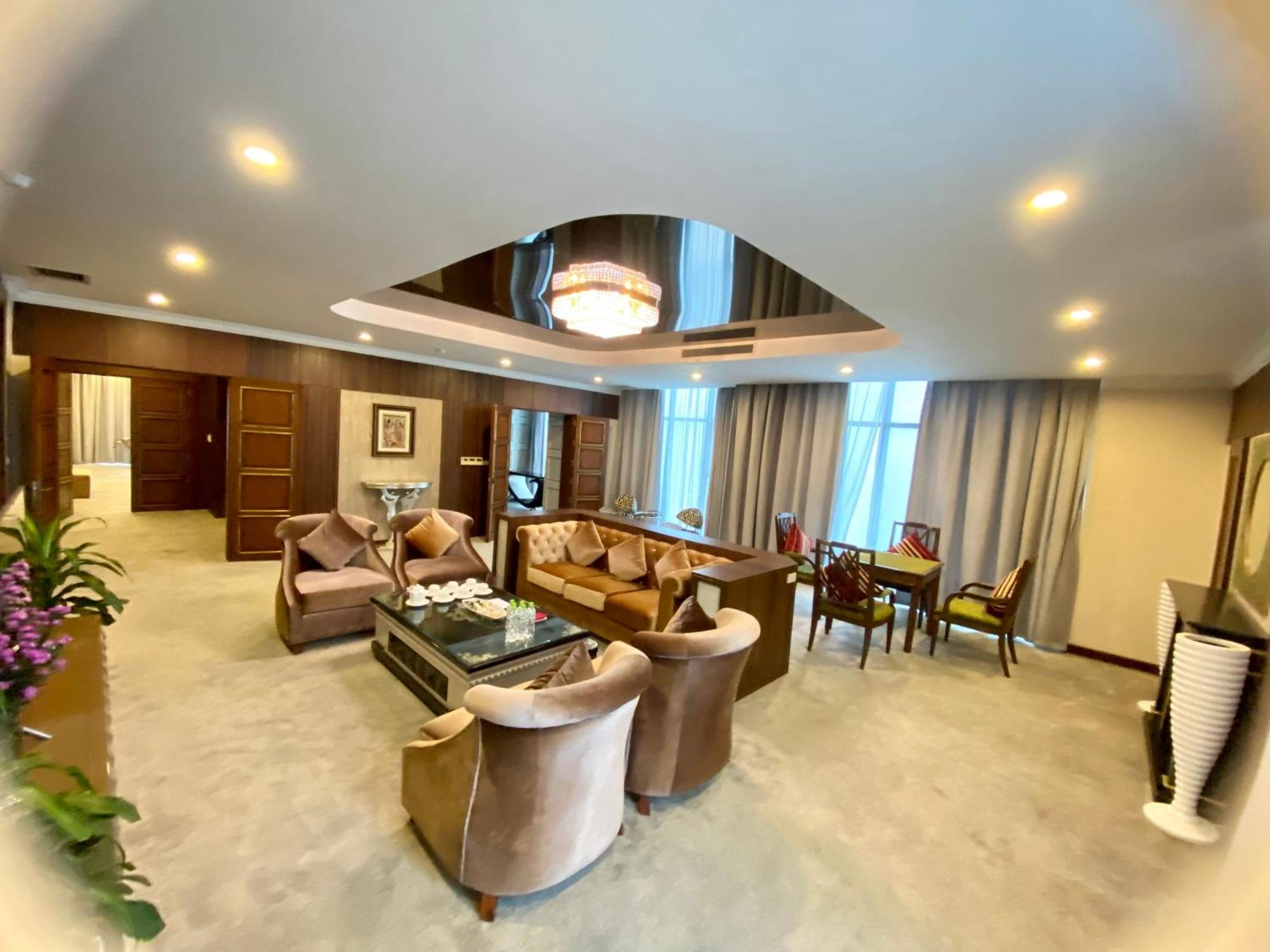 Muong Thanh Luxury Nhat Le Hotel Донгхой Екстер'єр фото