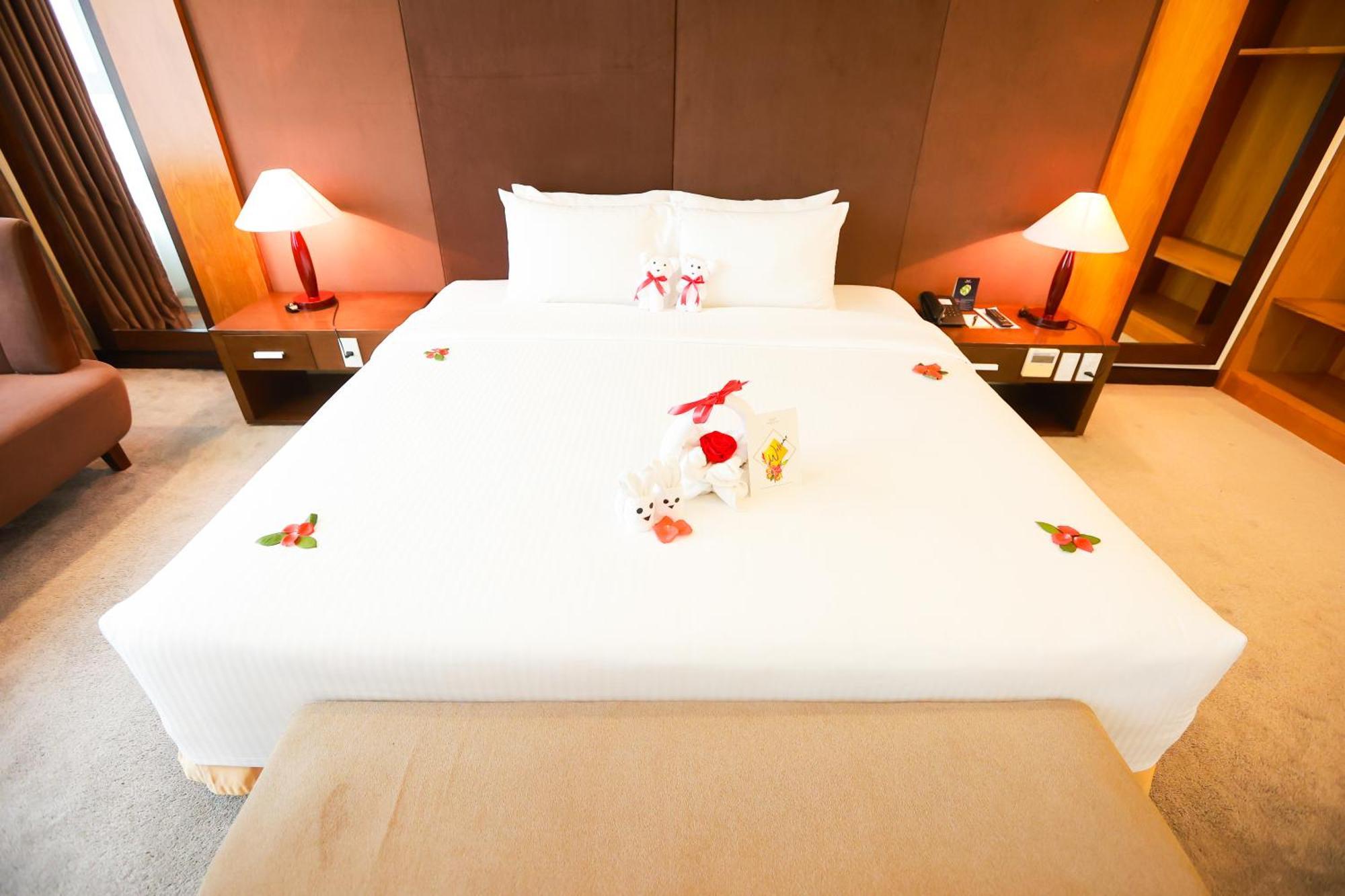 Muong Thanh Luxury Nhat Le Hotel Донгхой Екстер'єр фото